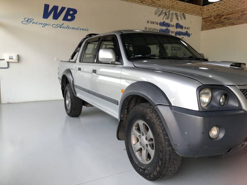 MITSUBISHI - L200 OUTDOOR - 2009/2010 - Prata - R$ 47.800,00