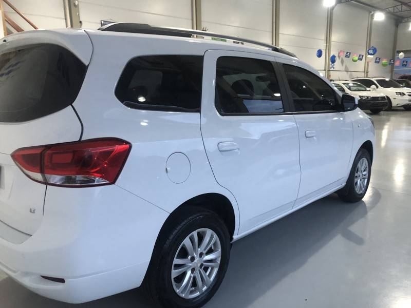 CHEVROLET - SPIN - 2019/2020 - Branca - R$ 66.800,00