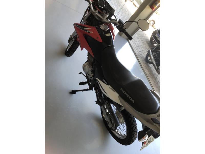 HONDA - NXR 150 - 2013/2014 - Vermelha - R$ 13.800,00
