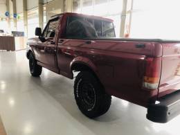 FORD - F-1000 - 1992/1993 - Vermelha - R$ 69.800,00