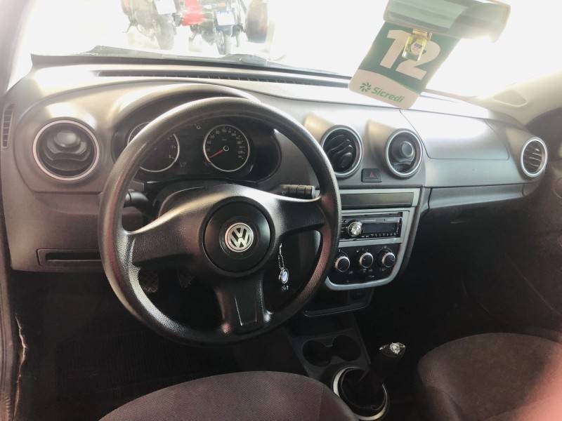 VOLKSWAGEN - SAVEIRO - 2012/2012 - Branca - R$ 40.800,00