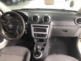 VOLKSWAGEN - VOYAGE - 2013/2013 - Branca - R$ 36.800,00