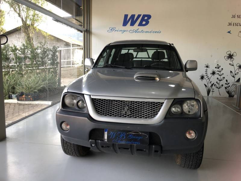 MITSUBISHI - L200 OUTDOOR - 2009/2010 - Prata - R$ 47.800,00