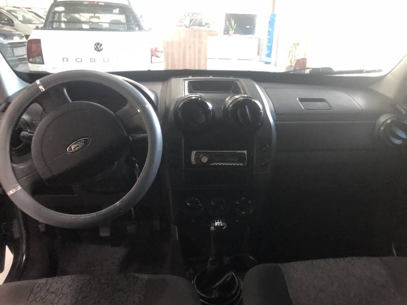 FORD - ECOSPORT - 2008/2009 - Preta - R$ 34.800,00