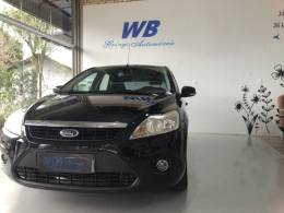 FORD - FOCUS - 2010/2011 - Preta - R$ 42.800,00