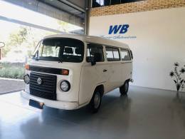 VOLKSWAGEN - KOMBI - 2010/2011 - Branca - R$ 45.800,00