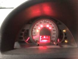 VOLKSWAGEN - SAVEIRO - 2010/2010 - Branca - R$ 35.800,00