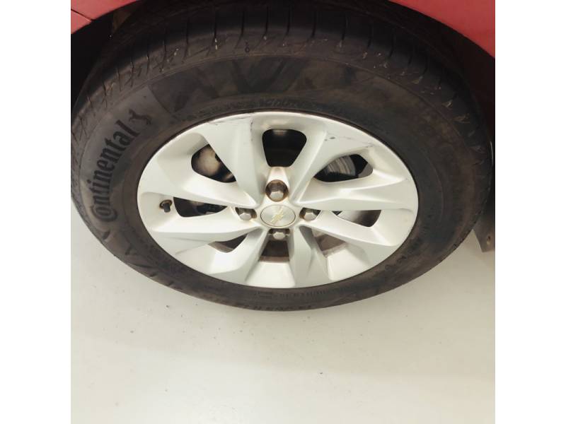 CHEVROLET - ONIX - 2019/2020 - Vermelha - R$ 72.800,00