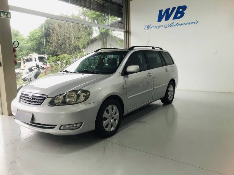 TOYOTA - FIELDER - 2007/2008 - Prata - R$ 41.800,00