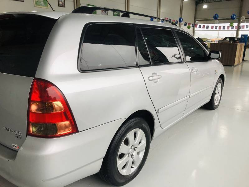 TOYOTA - FIELDER - 2007/2008 - Prata - R$ 41.800,00