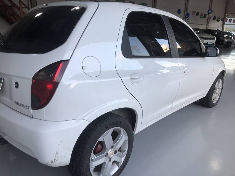 CHEVROLET - CELTA - 2013/2014 - Branca - R$ 32.800,00