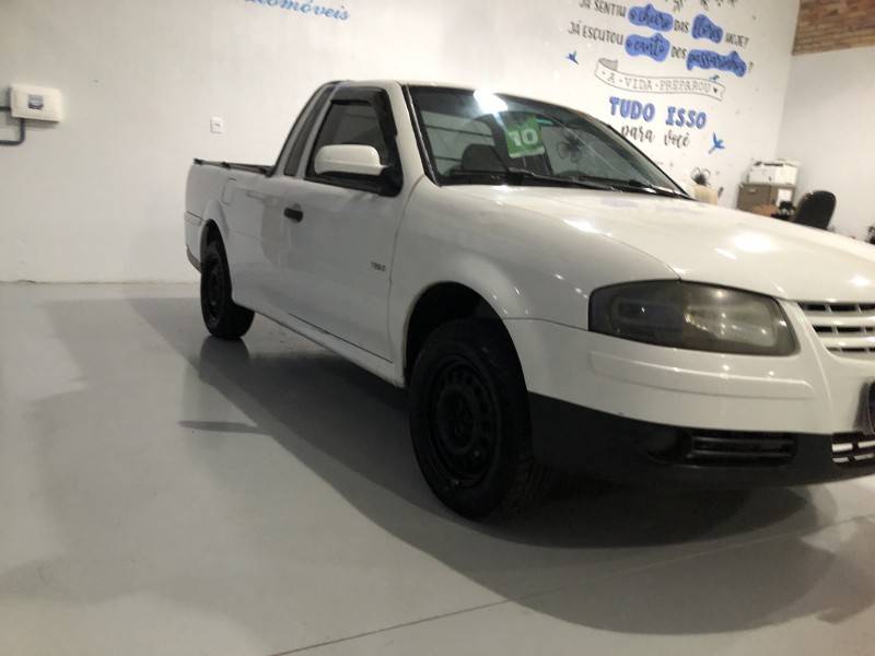 VOLKSWAGEN - SAVEIRO - 2010/2010 - Branca - R$ 35.800,00