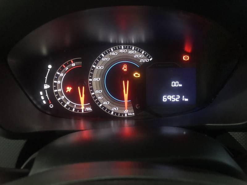 CHEVROLET - SPIN - 2019/2020 - Branca - R$ 66.800,00