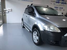 VOLKSWAGEN - CROSSFOX - 2006/2006 - Prata - R$ 31.800,00