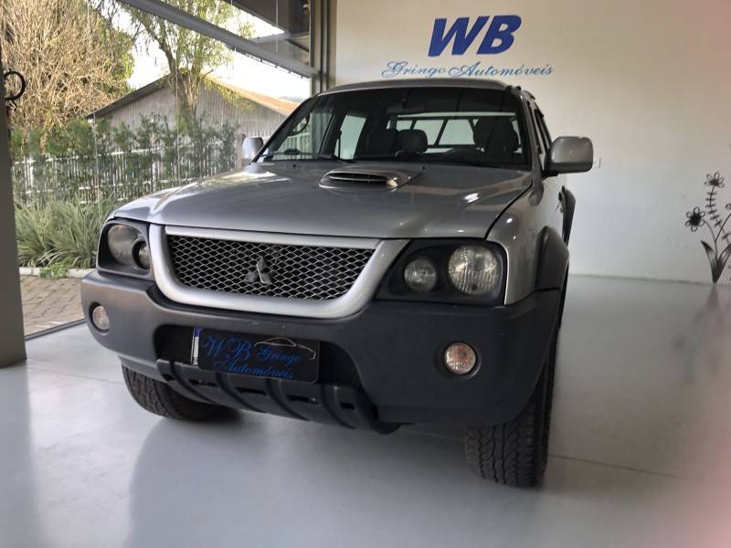 MITSUBISHI - L200 OUTDOOR - 2009/2010 - Prata - R$ 47.800,00