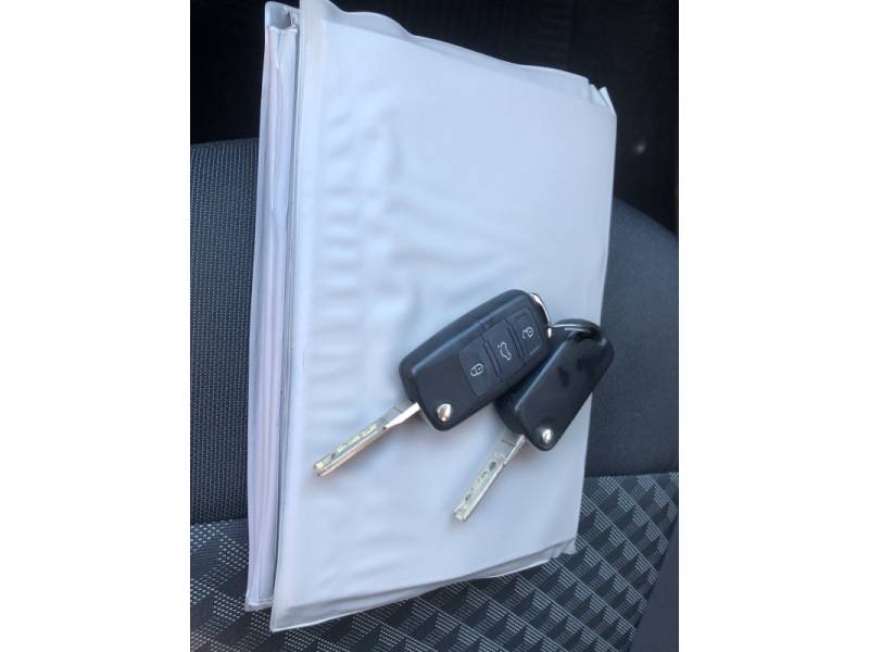 VOLKSWAGEN - GOL - 2014/2015 - Vermelha - R$ 42.800,00