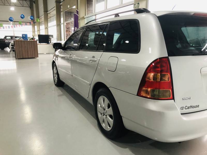 TOYOTA - FIELDER - 2007/2008 - Prata - R$ 41.800,00