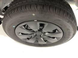 VOLKSWAGEN - SAVEIRO - 2025/2026 - Branca - R$ 97.800,00