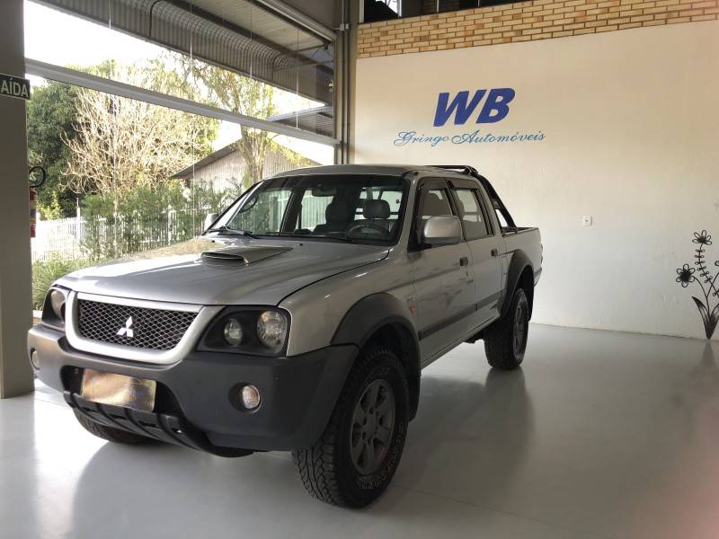 MITSUBISHI - L200 OUTDOOR - 2009/2010 - Prata - R$ 47.800,00
