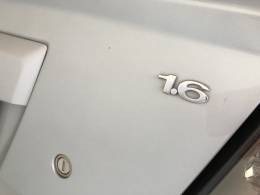 FORD - FIESTA - 2011/2012 - Prata - R$ 36.800,00