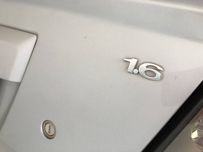 FORD - FIESTA - 2011/2012 - Prata - R$ 36.800,00