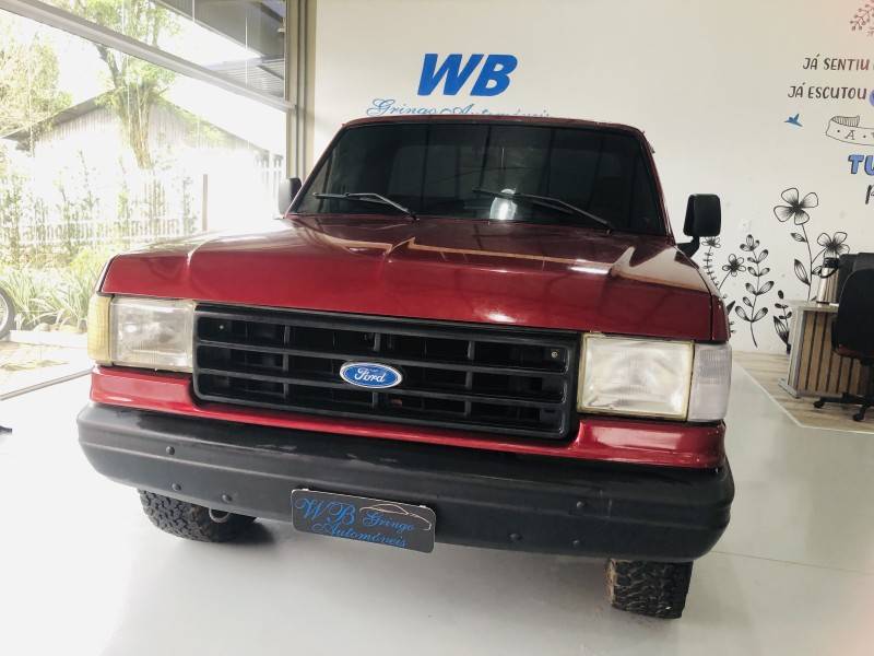 FORD - F-1000 - 1992/1993 - Vermelha - R$ 69.800,00