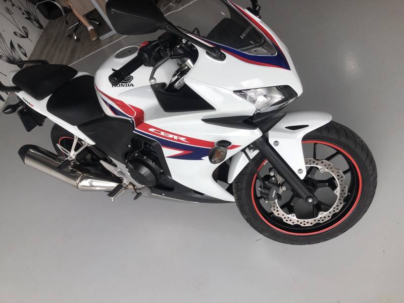 HONDA - CBR 500R - 2014/2014 - Branca - R$ 25.800,00