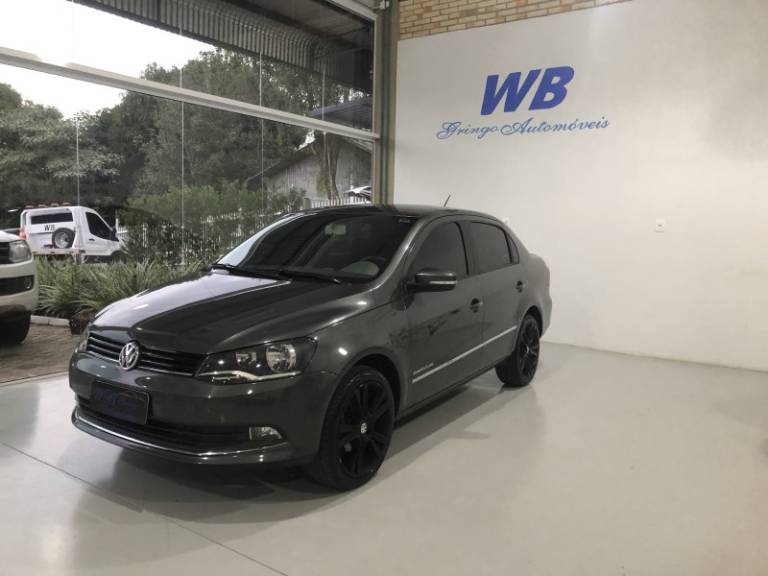 VOLKSWAGEN - VOYAGE - 2013/2013 - Cinza - R$ 37.800,00