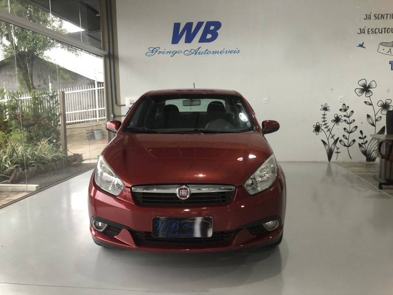 FIAT - SIENA - 2013/2014 - Vermelha - R$ 39.800,00